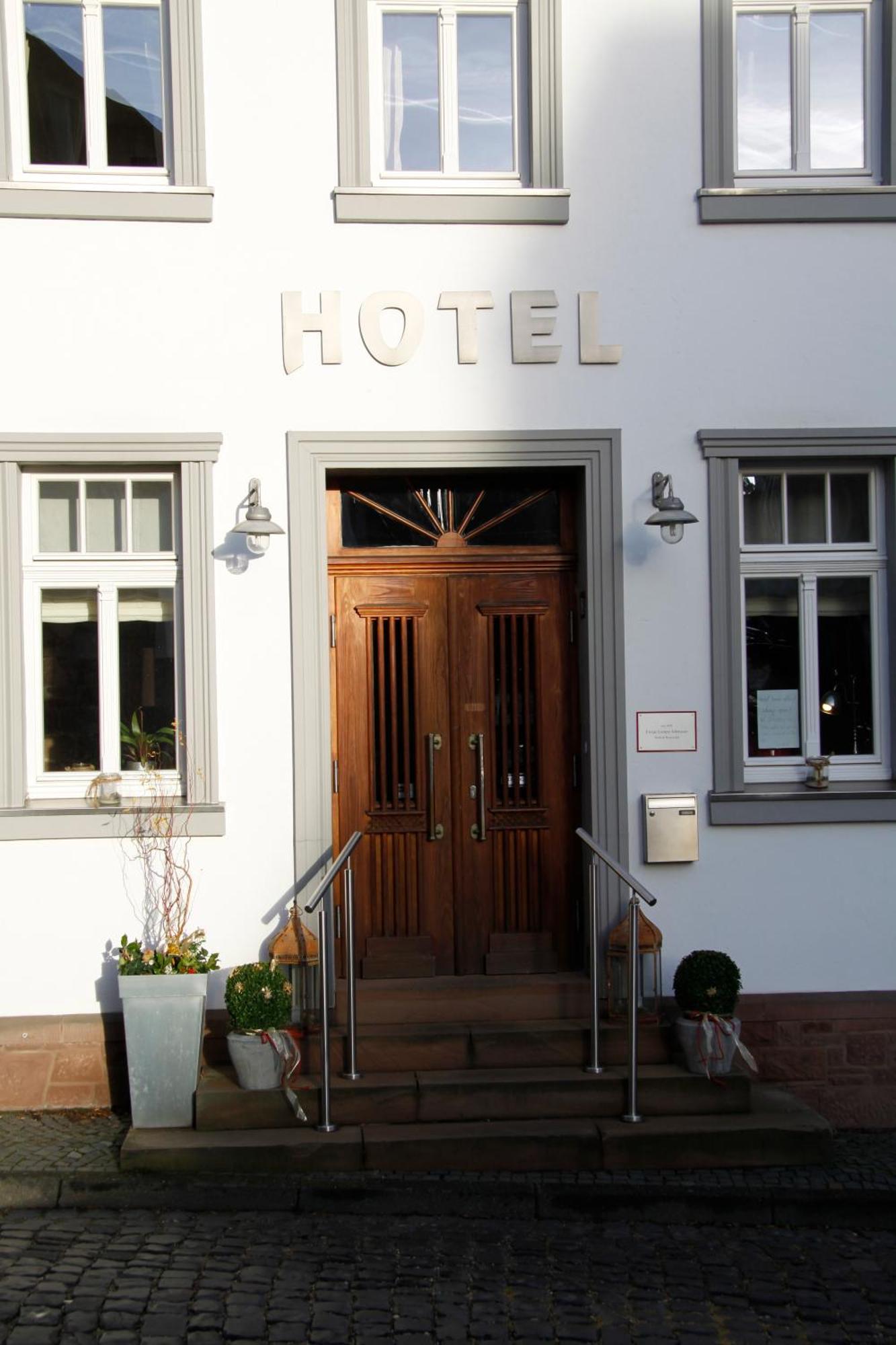 Zur Ewigen Lampe Romantisches Landhotel & Restaurant Nideggen Luaran gambar